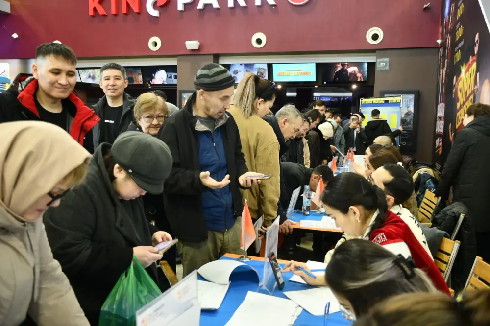 В регионе прошла ярмарка вакансий с участием более 20 ведущих предприятий, представителей малого и среднего бизнеса (2)