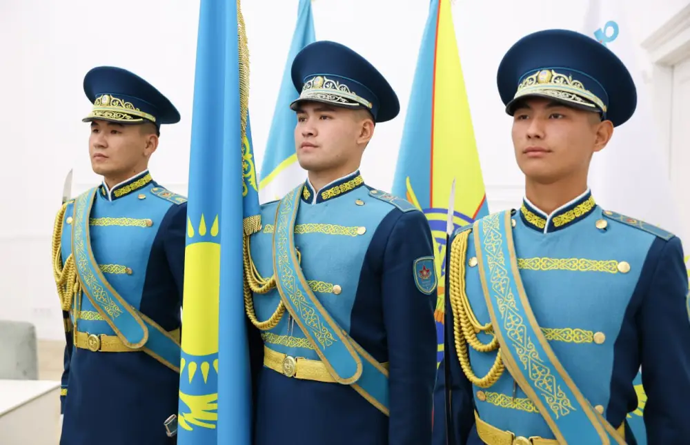 Наурызнама: военнослужащие надели национальные костюмы (2)