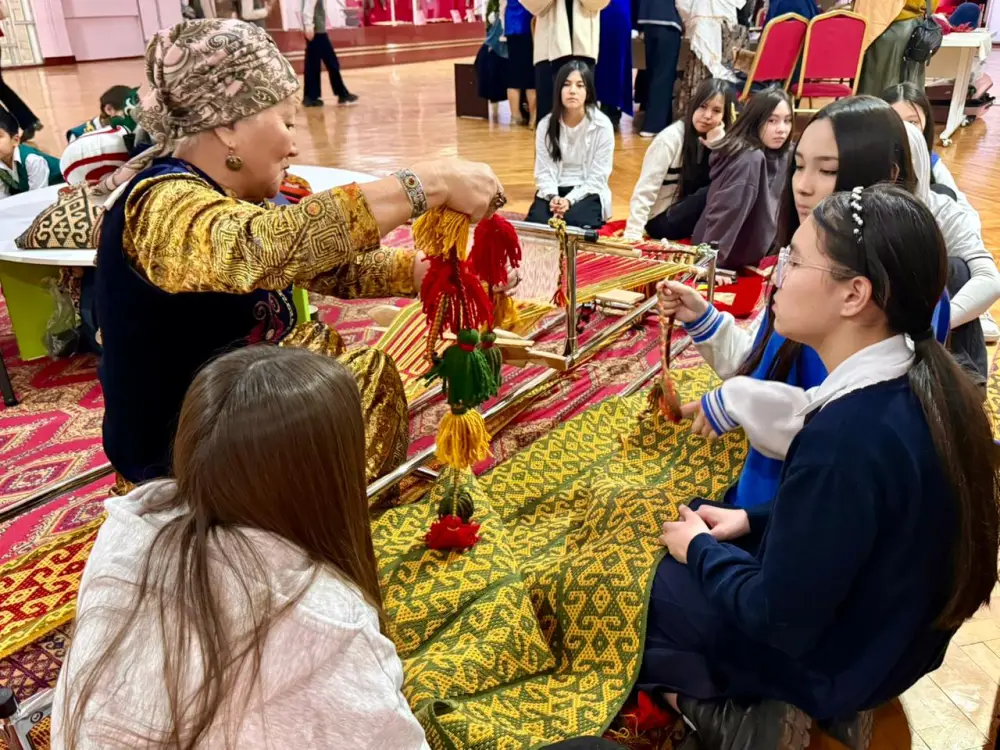 Традиции казахского ремесла в музее Алматы Астане