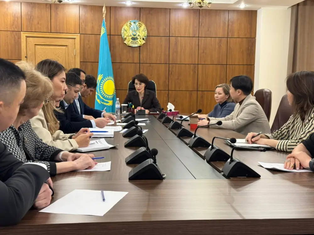 А.АЛЬНАЗАРОВА ПРОВЕЛА ВСТРЕЧУ С ПРЕДСТАВИТЕЛЯМИ МИС ПО ВОПРОСАМ ИСПОЛНЕНИЯ ПОРУЧЕНИЯ ГЛАВЫ ГОСУДАРСТВА (4)