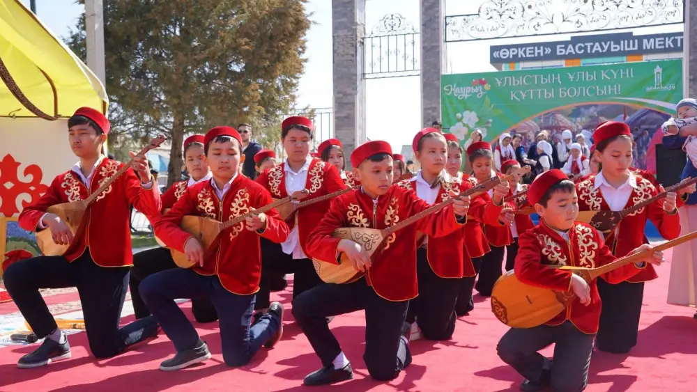 Тұсаукесер: 50 малышей и праздник Наурыза! Астане