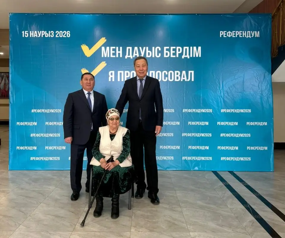 Голосование 90-летней ветерана Торткен Кененовой подчеркивает значимость гражданской активности для будущего общества Астане