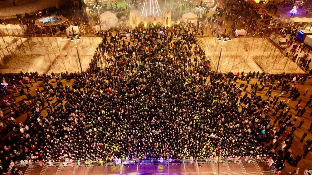 Астана: праздник жизни с роботами и угощениями! Астане