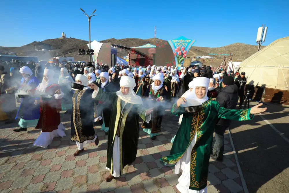 В Мангистау широко отмечают праздник Амал (5)