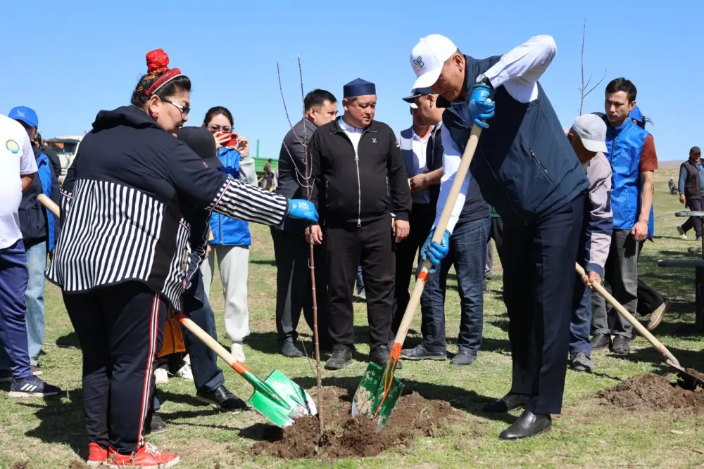 ТУРКЕСТАН: В САУРАНЕ В РАМКАХ АКЦИИ «МӨЛДІР БҰЛАҚ» ОЧИЩЕНО 13 КИЛОМЕТРОВ РУСЕЛ РОДНИКОВ И РЕК (4)