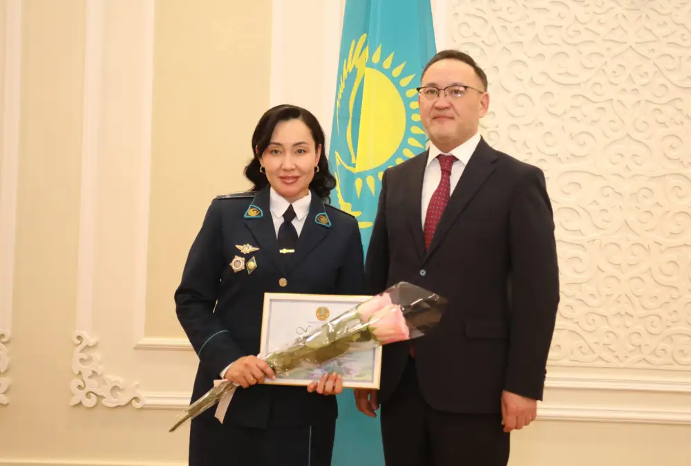 В Мангистау прошло торжественное мероприятие, приуроченное к Международному женскому дню (5)