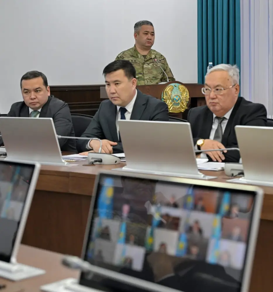 Сегодня в акимате области рассмотрели вопросы подготовки к паводковому периоду и организации мероприятий, посвященных Международному женскому дню и празднику Наурыз (2)