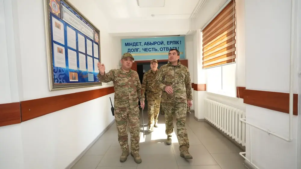 Глава МЧС определил задачи по модернизации воинских частей (4)