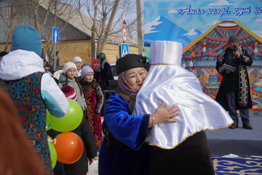 В Астане широко отметили Көрісу күні (4)