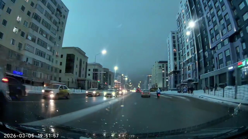 Необычные вспышки света в небе над Астаной: причины от Казгидромета и связь с аварией на электросетях Астане