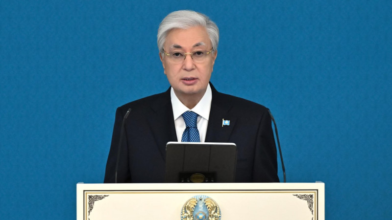 Токаев наградил чемпиона Паралимпийских игр Ербола Хамитова в Астане Астане