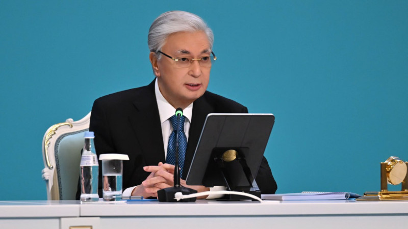 Токаев подчеркивает важность участия местных депутатов в планировании бюджетов для улучшения социальной инфраструктуры регионов Астане