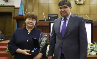 Сотрудницам Министерства финансов РК вручены государственные награды