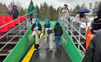 Алматинская молодежь объединяется для уборки после концерта, подчеркивая важность чистоты в городе