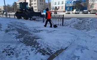 Severe Snowfall in Astana: Over 1700 Units of Special Equipment Mobilized for Snow Removal