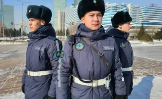 Нацгвардия спасла город от огненной бомбы: газовые баллоны вынесены из пылающего дома