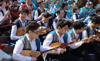 флешмоб домбристов Алматы Наурыз 2026