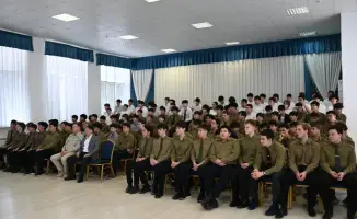 Военные рассказали молодежи Мангистау о службе