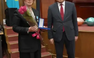 Государственные награды за вклад женщин в социальную сферу вручены в честь Международного женского дня