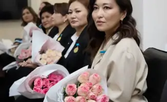 Женщины-медики получили награды в Минздраве