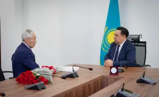 Ундасын Ашимов награжден орденом Барыс за вклад в науку и образование