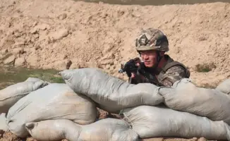 Командиры на поле боя: кто быстрее примет решение?