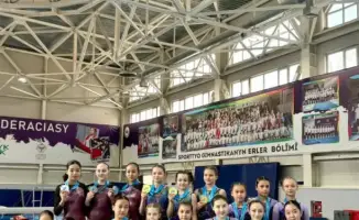 Алматинские гимнасты завоевали 20 медалей на чемпионатах по спортивной и батутной гимнастике