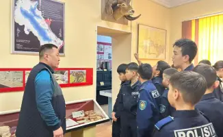 Экскурсия для школьников Зайсанского района в историко-краеведческий музей