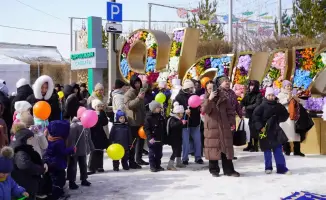 В Астане прошел праздник Көрісу күні с национальными блюдами и традиционными танцами