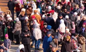 Международное празднование Наурыза: более тысячи человек участвуют в обряде Көрісу в столичном парке