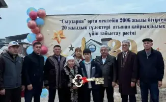 Выпускники школы Сырдария в Шардаре подарили дом нуждающейся семье