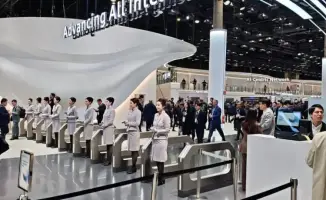 Вице-министр транспорта РК обсудил инновации в транспортной сфере на MWC Barcelona 2026