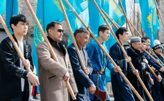 Атырау стал центром празднования Дня национальной одежды с участием около 5 000 человек