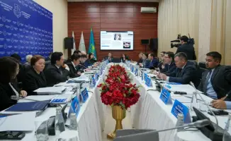 Министр юстиции Казахстана Ерлан Сарсембаев обсуждает цифровизацию нотариальных услуг на международном уровне