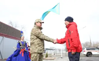 В Алматы сотрудникам МЧС вручили ключи от новых меблированных апартаментов