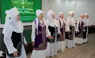В рамках Наурызнама в столице прошел фестиваль национальной одежды