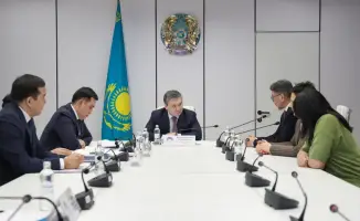 Министр Ерсайын Нагаспаев провёл приём граждан по вопросам долевого строительства и строительных норм