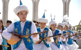 Kazakhstan's Nationwide Initiative Unites Half a Million Children in Traditional Kuy Performance