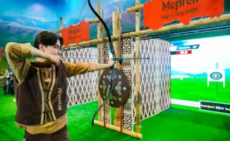 Наурыз в столице: традиции встречаются с инновациями благодаря роботу-вратарю