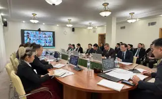 Обсуждение цифрового контроля социальных услуг и прав работников в условиях труда на совещании в Минтруде