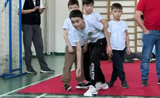 Семейный конкурс в Астане: участники проверили знания о Наурызе и соревновались в традиционных играх на Дне национального спорта
