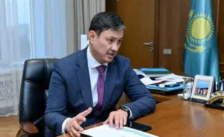 Встреча акима области с директором театра имени Абая: обсуждение культурных инициатив и проектов