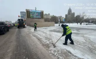 В Астане продолжаются снегоуборочные работы: 1 818 единиц спецтехники и 2 461 рабочий на линии