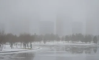 Астана в облаках: туман окутит столицу, а Алматы встретит весну с теплом +15