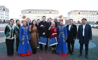 Сенаторы и депутаты Казахстана поздравили граждан с новосельем в рамках программы обеспечения жильем