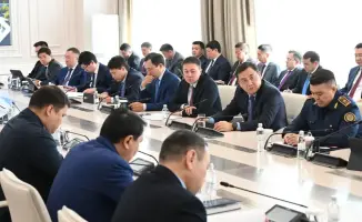 Аким Алматы акцентировал внимание на необходимости усиления мер безопасности на дорогах в свете роста числа ДТП