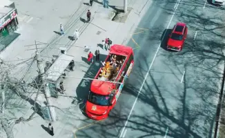 Музыкальный автобус проехал по Алматы в Наурыз