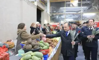 Сарыагаш: Весенний вальс благодарности матерям