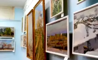 В Шемонаихе художник Александра Попова вновь оживает: выставка к его 100-летию