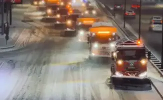 Коммунальные службы Алматы в усиленном режиме во время снегопада